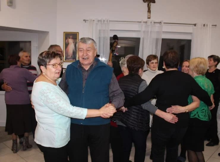 Pleternički umirovljenici posjetili Dom za starije i nemoćne osobe Baketarić u Resniku