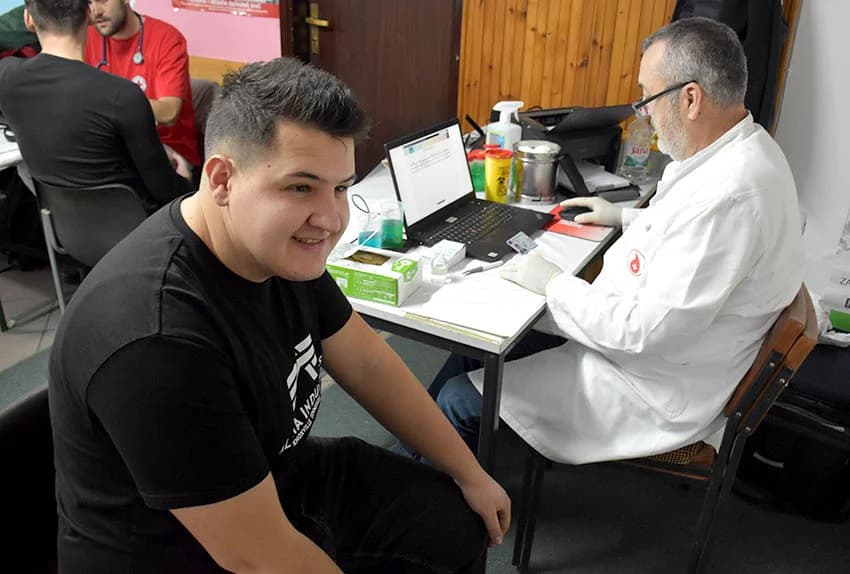 (FOTO) Ponovo izuzetan odaziv na dobrovoljnom darivanju krvi