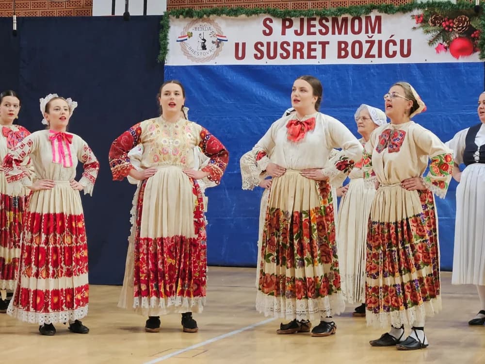 Brestovački duh blagdana uz božićne napjeve i plesove