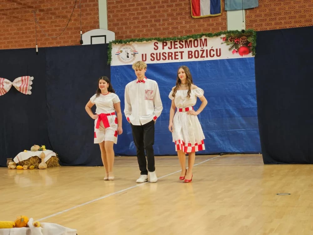Brestovački duh blagdana uz božićne napjeve i plesove