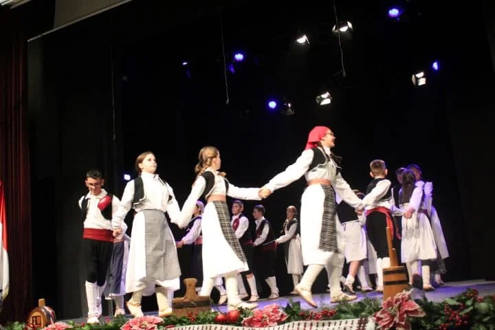 UZ DAN GRADA PLETERNICE: Održana 18. Međunarodna smotra folklora „Običaji starog zavičaja“