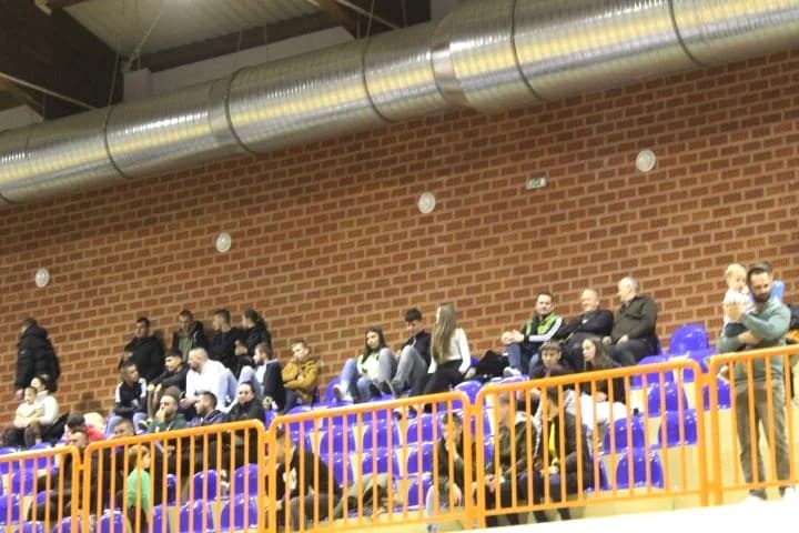 MALONOGOMETNI PLETERNIČKI TURNIR: Pobjednički pehar i vrijednu novčanu nagradu osvojio „AS Grga“