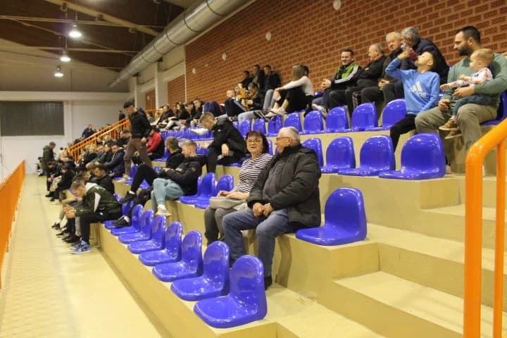 MALONOGOMETNI PLETERNIČKI TURNIR: Pobjednički pehar i vrijednu novčanu nagradu osvojio „AS Grga“