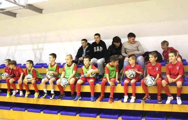 MALONOGOMETNI PLETERNIČKI TURNIR: Pobjednički pehar i vrijednu novčanu nagradu osvojio „AS Grga“