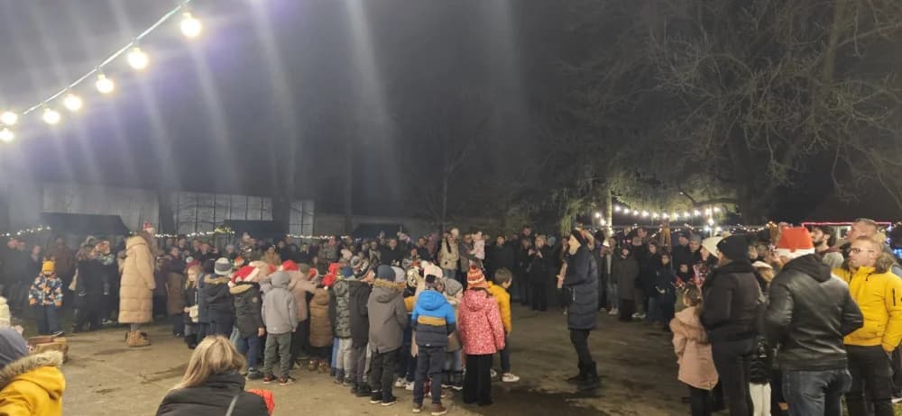 Vrtićarci pripremili Advent u Alilovcima sa brojnim posjetiteljima