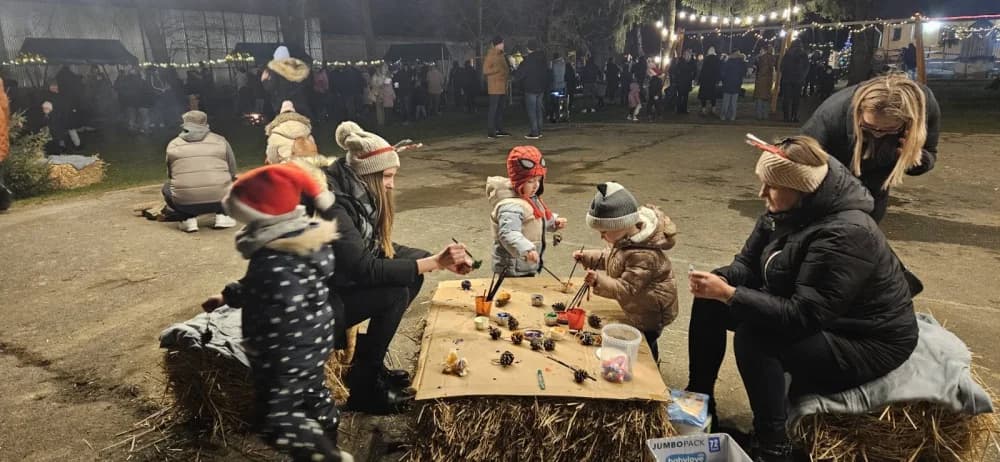 Vrtićarci pripremili Advent u Alilovcima sa brojnim posjetiteljima