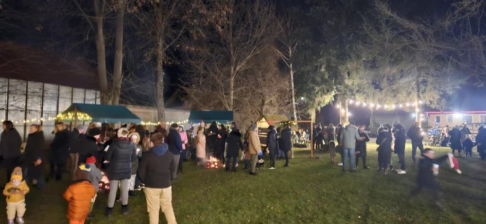 Vrtićarci pripremili Advent u Alilovcima sa brojnim posjetiteljima