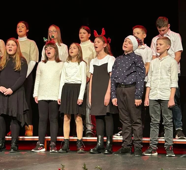 GLAZBENA ŠKOLA POŽEGA: Božićni koncert učenika Područnog odjeljenja Pleternica
