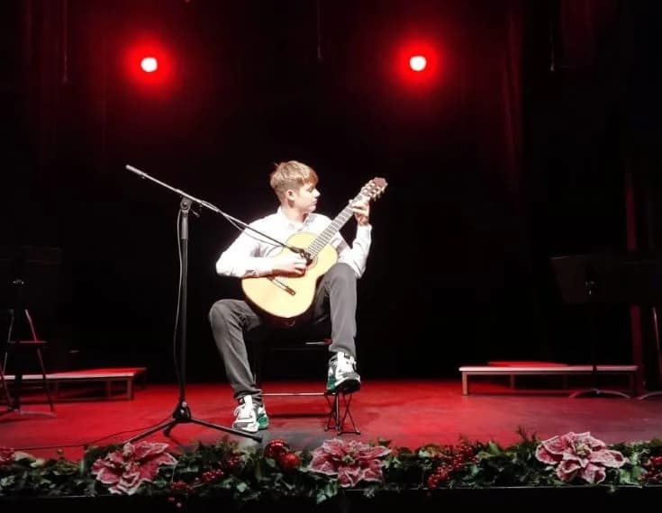 GLAZBENA ŠKOLA POŽEGA: Božićni koncert učenika Područnog odjeljenja Pleternica