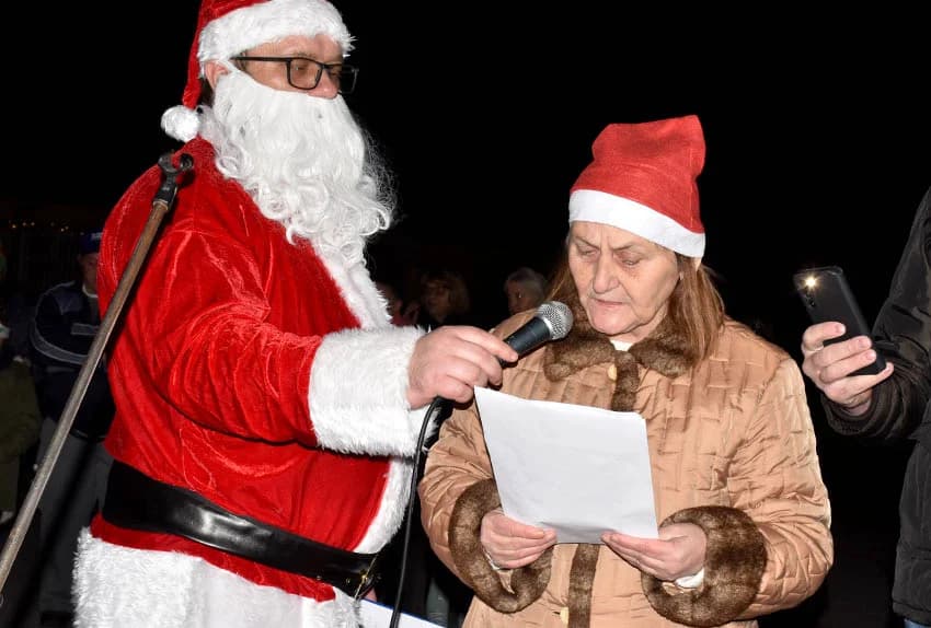 NEŠTO POSEBNO I PRVI PUTA - ODRŽAN ADVENT U DOMU ZA ODRASLE OSOBE LJESKOVICA: Osjetili radost Božića i toplinu obiteljskog doma
