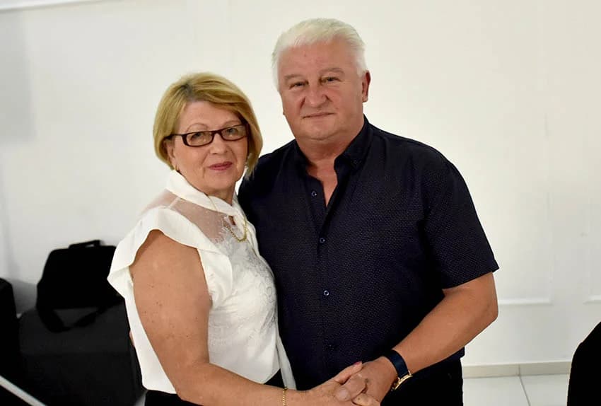 Uz umirovljenike na zabavama sve više mlađih /FOTO/