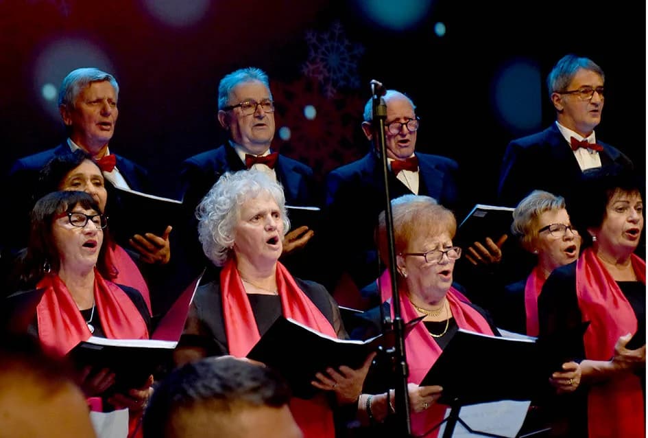 ODRŽAN ADVENTSKI KONCERT GLAZBENOG DRUŠTVA “VILA VELEBITA” IZ  POŽEGE: Prvorazredni glazbeni događaj