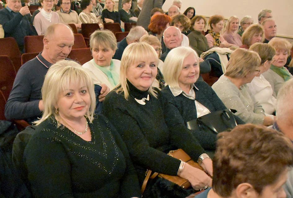 ODRŽAN ADVENTSKI KONCERT GLAZBENOG DRUŠTVA “VILA VELEBITA” IZ  POŽEGE: Prvorazredni glazbeni događaj