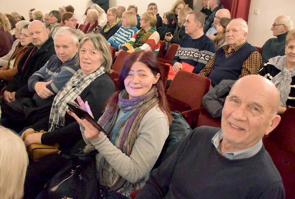 ODRŽAN ADVENTSKI KONCERT GLAZBENOG DRUŠTVA “VILA VELEBITA” IZ  POŽEGE: Prvorazredni glazbeni događaj