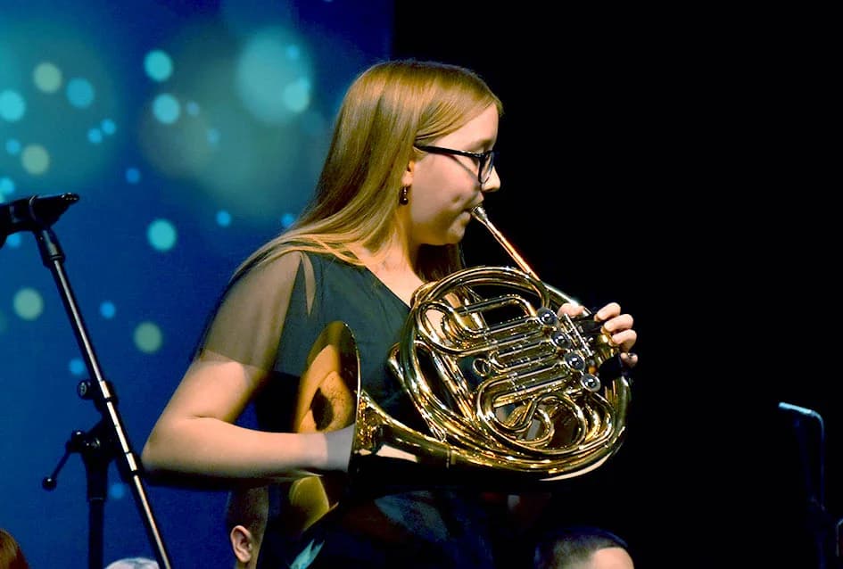 ODRŽAN ADVENTSKI KONCERT GLAZBENOG DRUŠTVA “VILA VELEBITA” IZ  POŽEGE: Prvorazredni glazbeni događaj