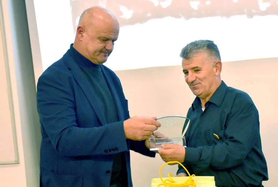 Pčelari požeške Zlatne doline proslavili 50 godina rada-zaslužni primili zahvalnice