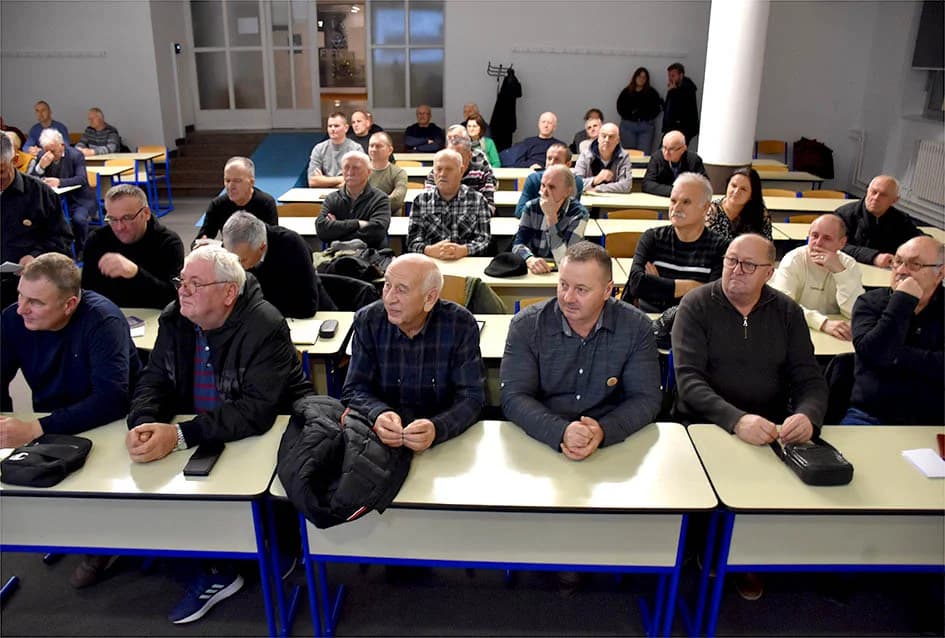 Pčelari požeške Zlatne doline proslavili 50 godina rada-zaslužni primili zahvalnice