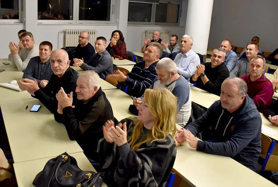 Pčelari požeške Zlatne doline proslavili 50 godina rada-zaslužni primili zahvalnice