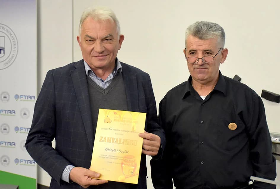 Pčelari požeške Zlatne doline proslavili 50 godina rada-zaslužni primili zahvalnice