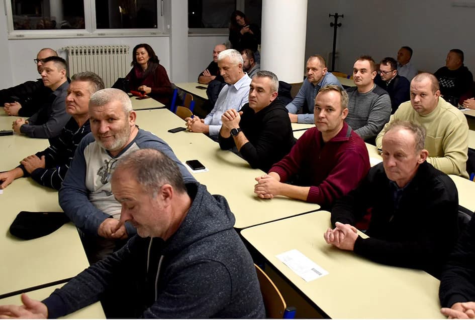 Pčelari požeške Zlatne doline proslavili 50 godina rada-zaslužni primili zahvalnice