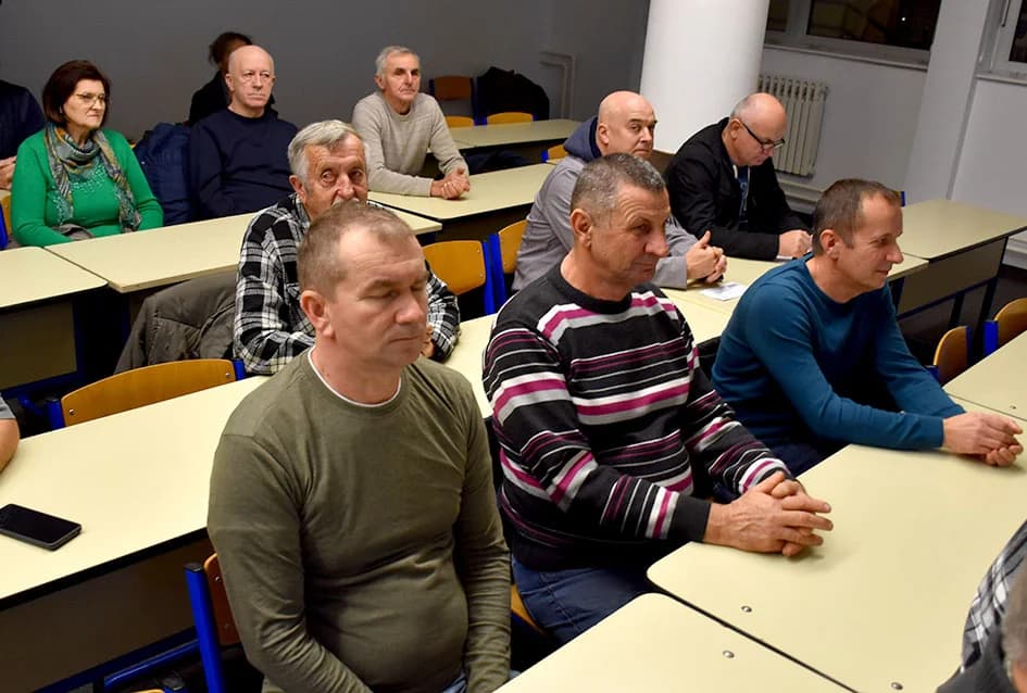 Pčelari požeške Zlatne doline proslavili 50 godina rada-zaslužni primili zahvalnice