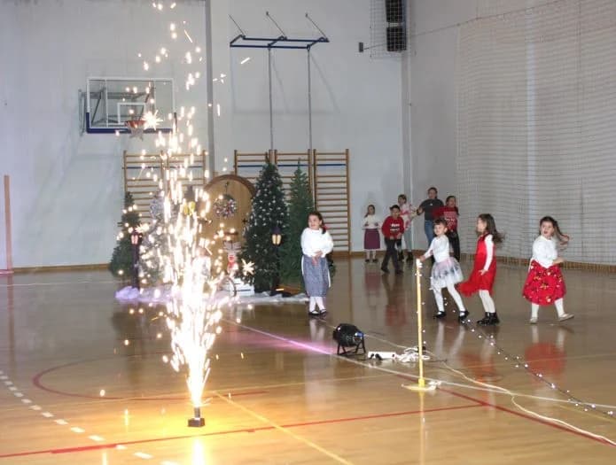 Održana božićna priredba Pleterničkih mažoretkinja