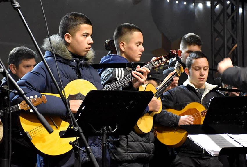 HUMANITARNI KONCERT ZA OSOBE SA INVALIDITETOM: Glazbenici za kupnju kombi vozila