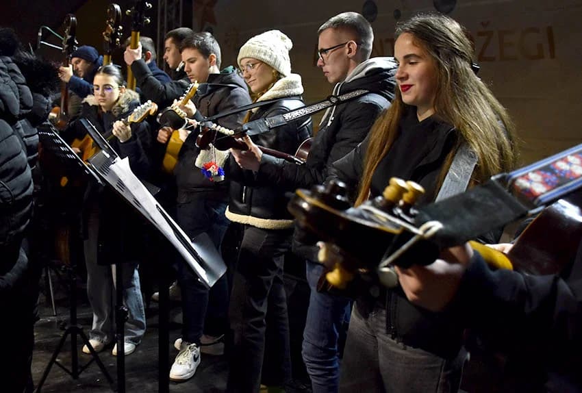 HUMANITARNI KONCERT ZA OSOBE SA INVALIDITETOM: Glazbenici za kupnju kombi vozila