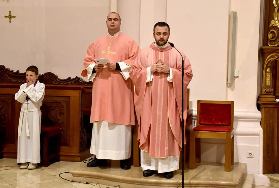 POŽEŠKI IZVIĐAČI DONIJELI BETLEHEMSKO SVJETLO MIRA: Simbol dobrote, prijateljstva i mira