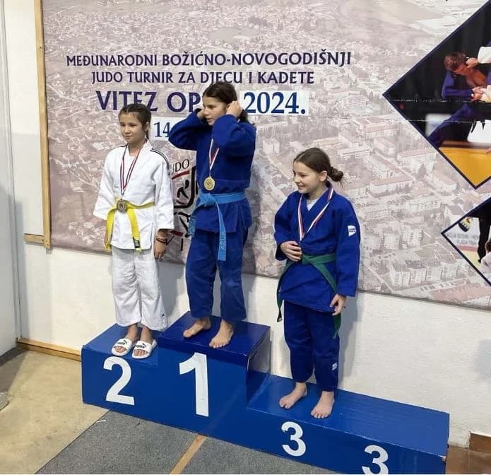 ČAGLINSKI JUDO KLUB „SLAVONAC“: Osvojili šest medalja na božićno-novogodišnjem turniru u Vitezu