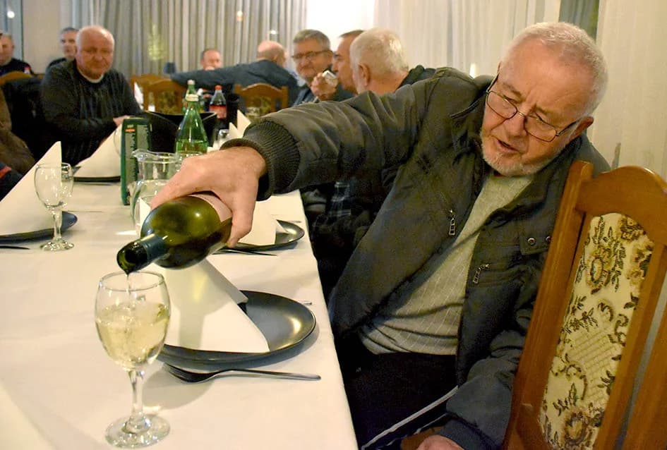 Predbožićno druženja članova udruge „VINO-KAP“ iz Kaptola