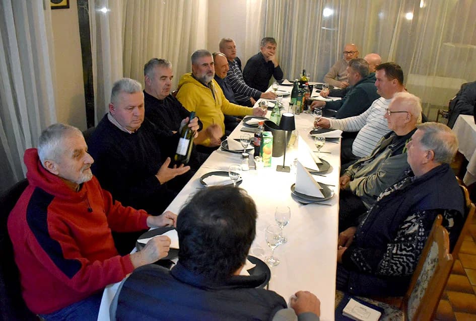Predbožićno druženja članova udruge „VINO-KAP“ iz Kaptola