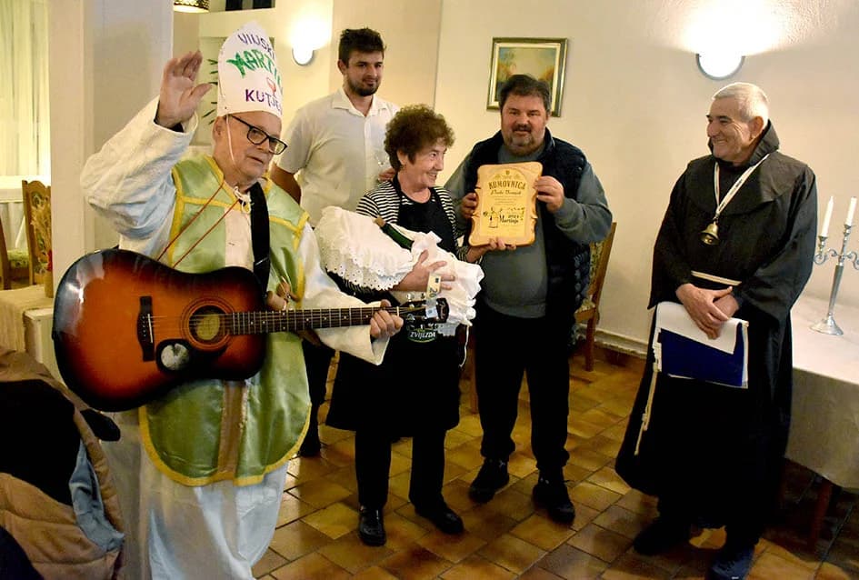Predbožićno druženja članova udruge „VINO-KAP“ iz Kaptola