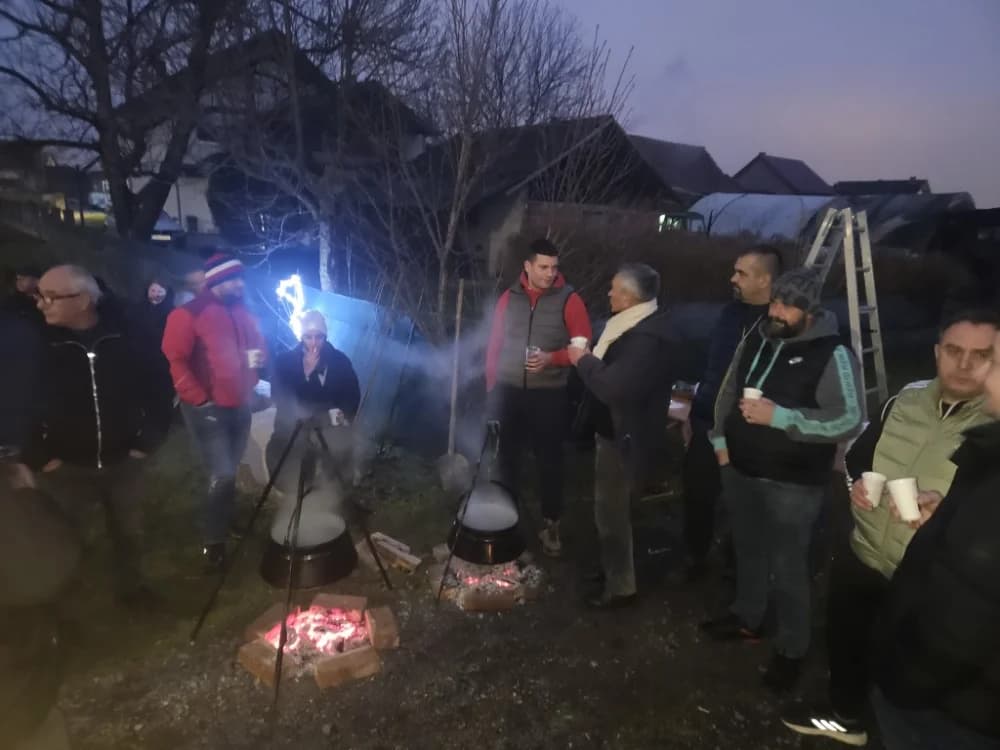Požeška ulica Luka ima svoj Advent – susjedi se organizirali