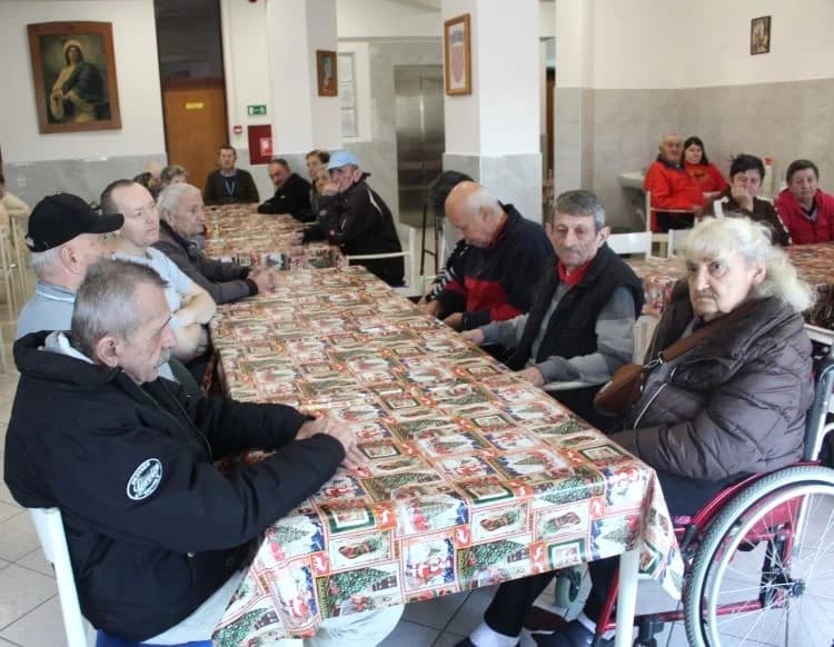 HUMANITARNOST NA DJELU: Studenti zagrebačkog Medicinskog fakulteta darivali korisnike Doma Baketarić u Resniku
