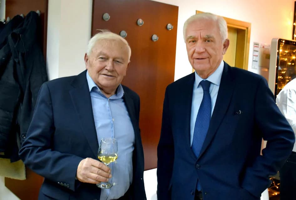 Gospodarstvo ima odgovornost prema zaposlenicima, svojoj sredini i društvu u cjelini