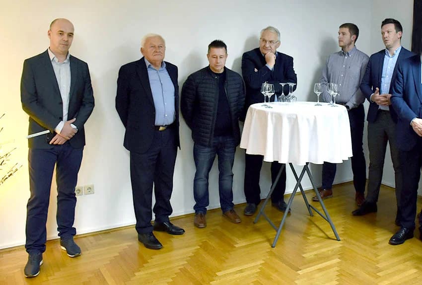 Gospodarstvo ima odgovornost prema zaposlenicima, svojoj sredini i društvu u cjelini