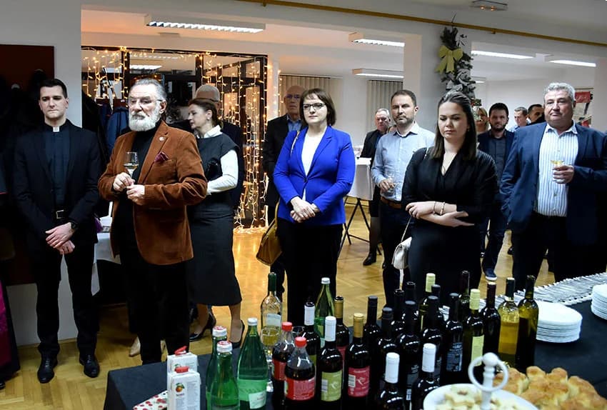 Gospodarstvo ima odgovornost prema zaposlenicima, svojoj sredini i društvu u cjelini