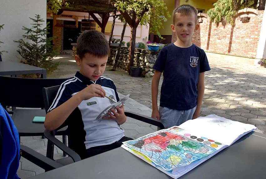 U berbi kod Sontakijevih sudjelovali volonteri iz više zemalja koji borave u Eko centru Latinovac /FOTO/