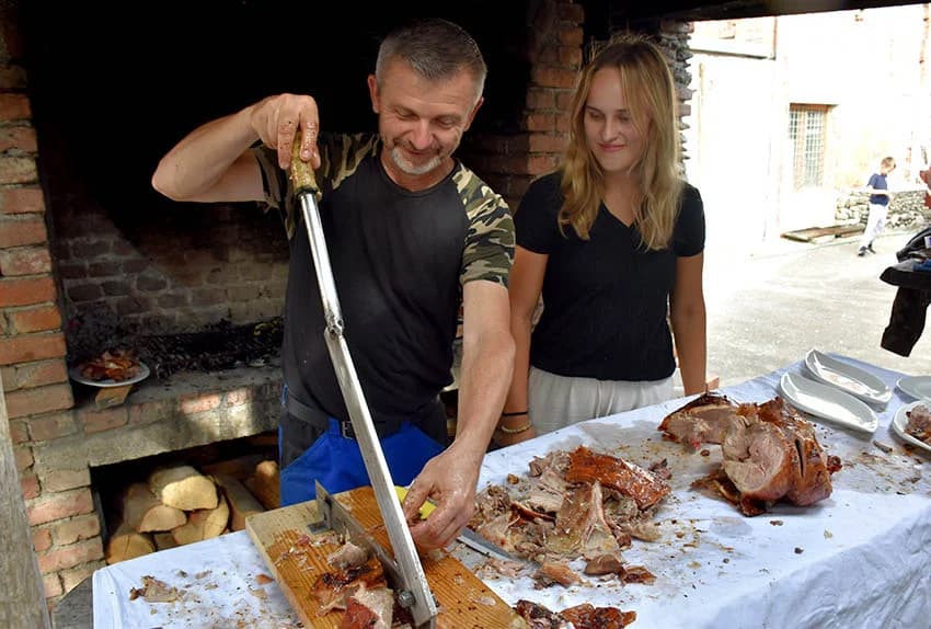 U berbi kod Sontakijevih sudjelovali volonteri iz više zemalja koji borave u Eko centru Latinovac /FOTO/