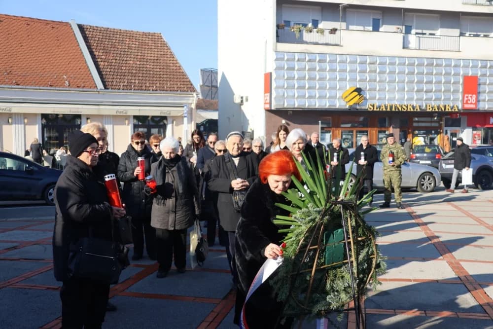 Roditelji poginulih branitelja zajedno pred blagdane