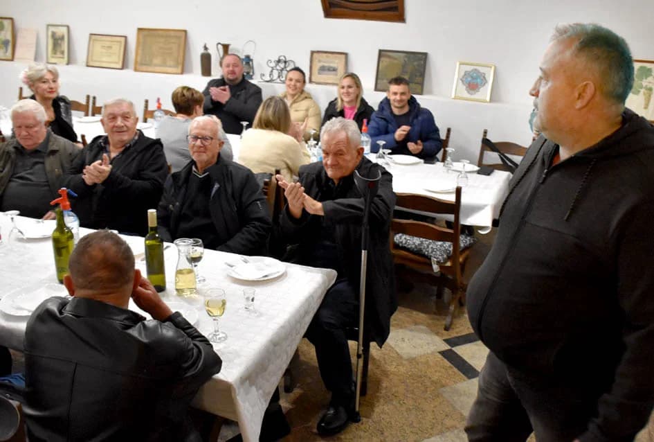BOŽIĆNI DOMJENAK POŽEŠKIH VINOGRADARA: S pijetetom prema žrtvama tragedije u Zagrebu