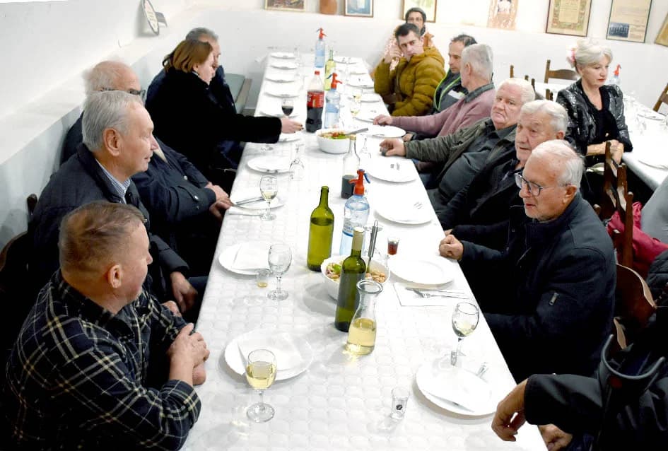 BOŽIĆNI DOMJENAK POŽEŠKIH VINOGRADARA: S pijetetom prema žrtvama tragedije u Zagrebu