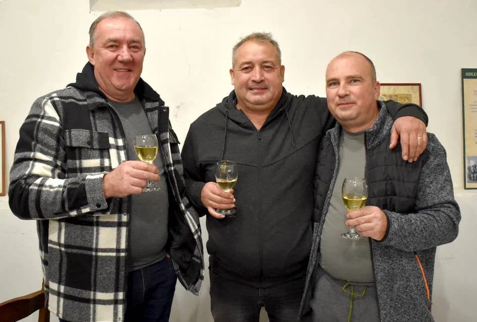 BOŽIĆNI DOMJENAK POŽEŠKIH VINOGRADARA: S pijetetom prema žrtvama tragedije u Zagrebu