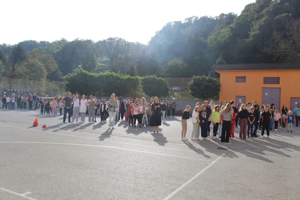 Održana vježba evakuacije i spašavanja u slučaju požara u Kanižlićevoj školi /FOTO/