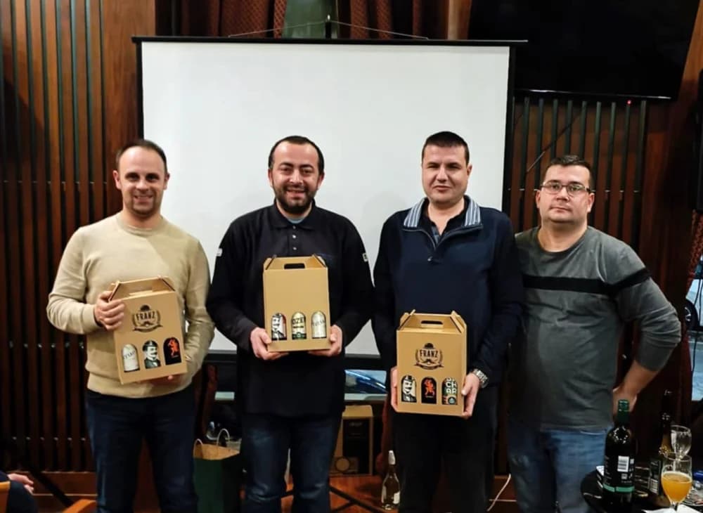 KVIZOLJUPCI ZLATNE DOLINE: Održan 123. požeški pub kviz na kojem sudjelovalo 15 ekipa