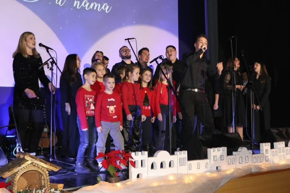 Karitativni koncert mladih u Požegi „Božić u nama“