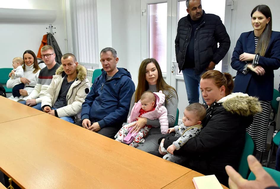 OPĆINA JAKŠIĆ DARIVALA RODITELJE NOVOĐENE DJECE: Prvi puta više dječaka
