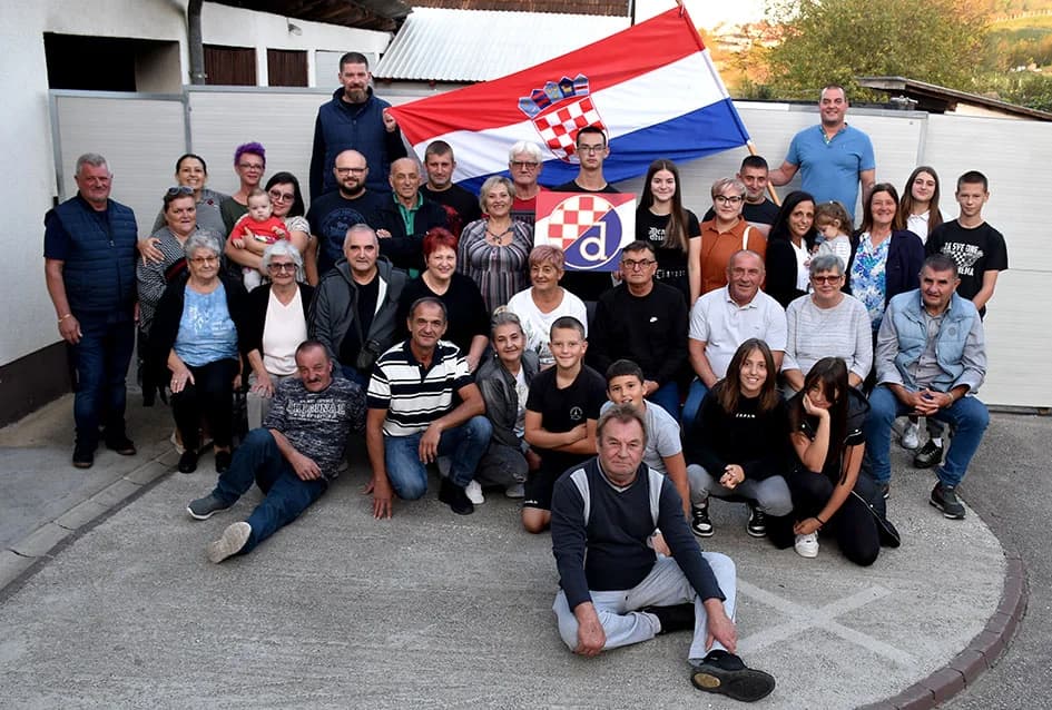 Ugostio pedesetak uzvanika [FOTO]