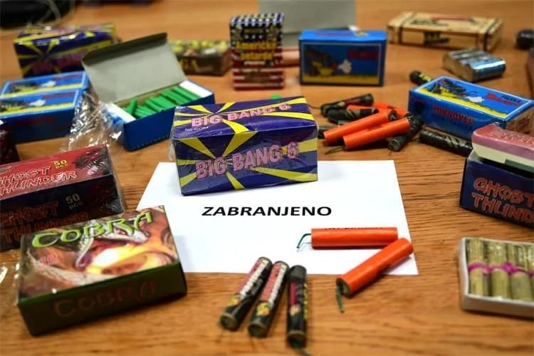 Uslijed nepropisnog korištenja pirotehničkih sredstava teško ozlijeđen 48-godišnjak